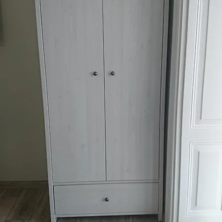 Apartment Seashell